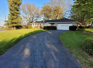 2 Colonial Dr, Lebanon, PA 17042