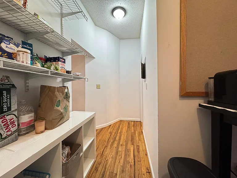 61 Lake Pl — Photo 12