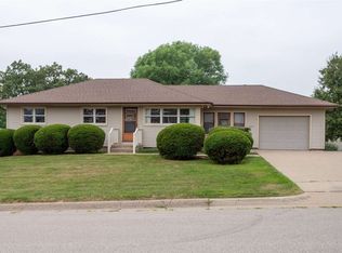 1575 Born Ave, Dubuque, IA 52001