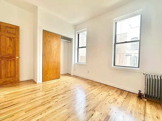 Rented by Camelot Realty Group | media 3