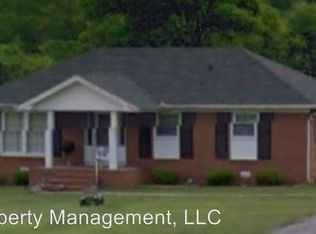 543 Spring Creek Rd, Lebanon, TN 37087