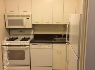 1365 N Astor St, Chicago, IL 60610