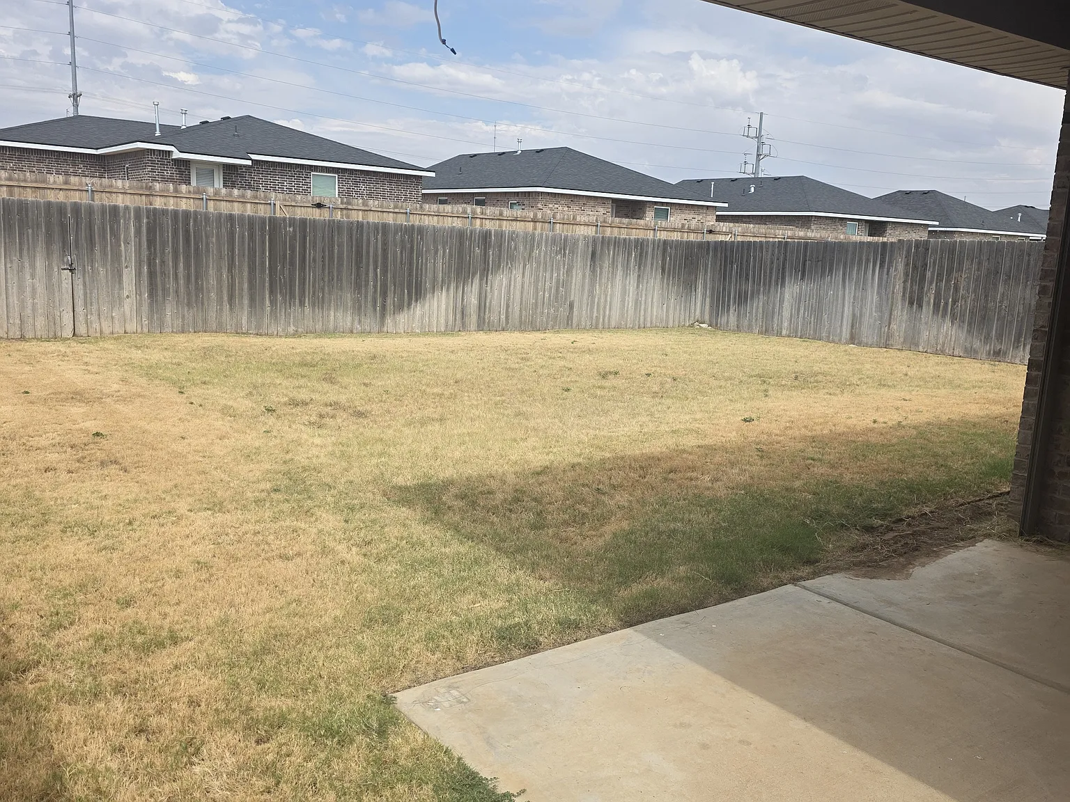 3 bed, 1400 sqft, $1,650 — Photo 3