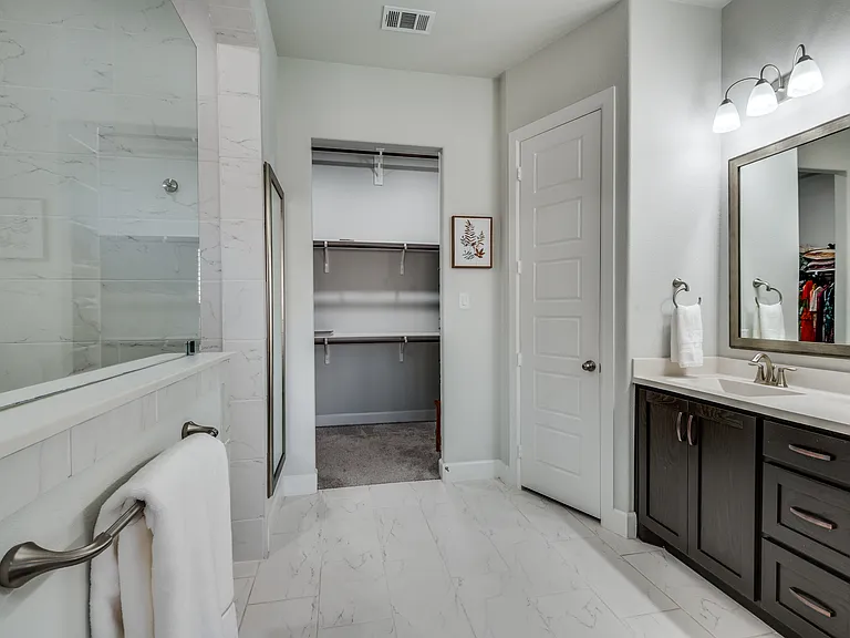 3128 Lexington Dr — Photo 22