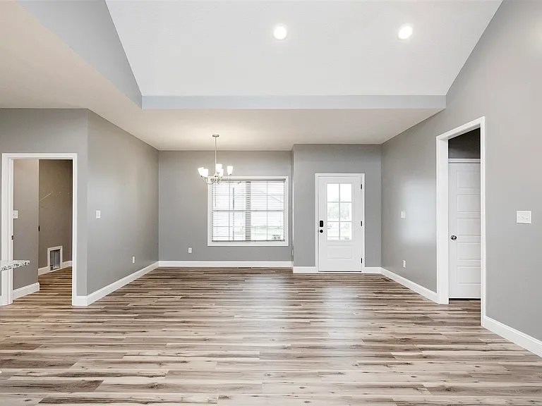 1254 Melody Ave — Photo 3