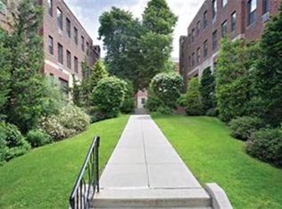323 Tappan St APT 5, Brookline, MA 02445