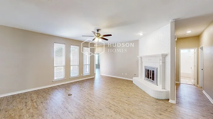 1468 Red Wolf Dr — Photo 9