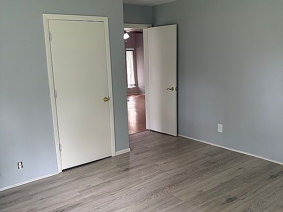 3rd image of 6535 SE 221st St