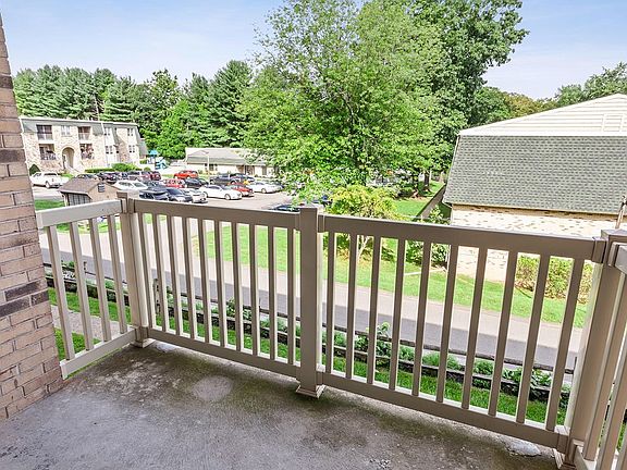 5th image of 305 Hurley Ave APT 2E