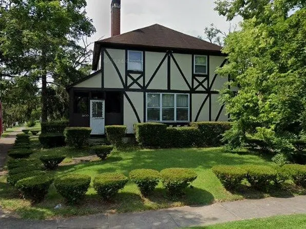 3100 Princeton Dr, Dayton, OH 45406