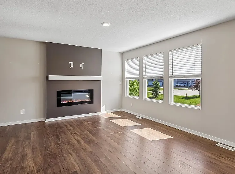 289 NW Charlestown Ln #1 — Photo 3