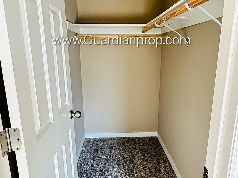 9909 Vera Cruz Ln N — Photo 15