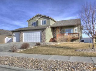 6634 Sahalee Dr, Rapid City, SD 57702