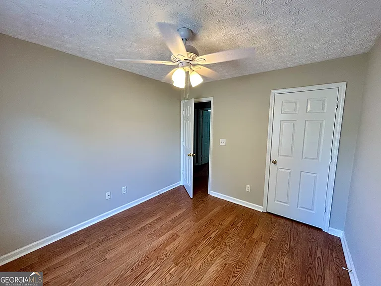 1061 Athena Ct — Photo 19