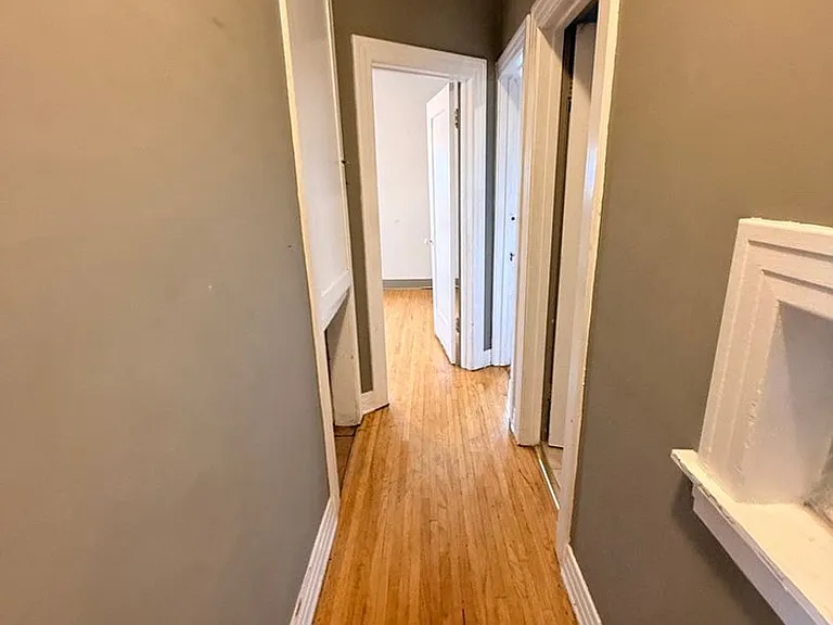 1143 N Commonwealth Ave — Photo 27