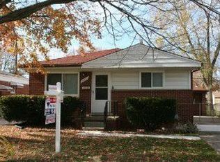 25233 Lorraine Ave, Center Line, MI 48015