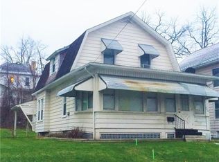 942 Harrison St, New Castle, PA 16101
