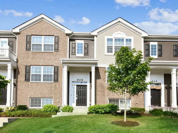 906 Bradford Dr, Naperville, IL 60563