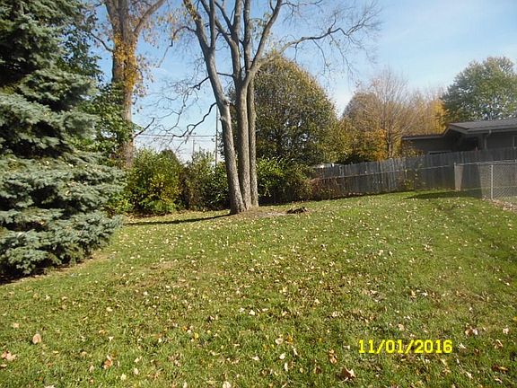 3rd image of 1050 Saint Marys Ave