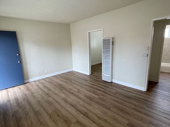 3rd image of 1101 Saint Louis Ave #5