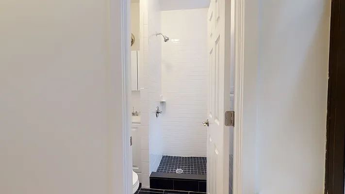 Rented by Bond New York | media 10