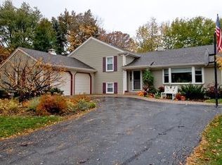 957 Bluestem Ln, Batavia, IL