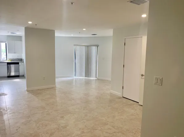 710 E 9th St, Hialeah, FL 33010