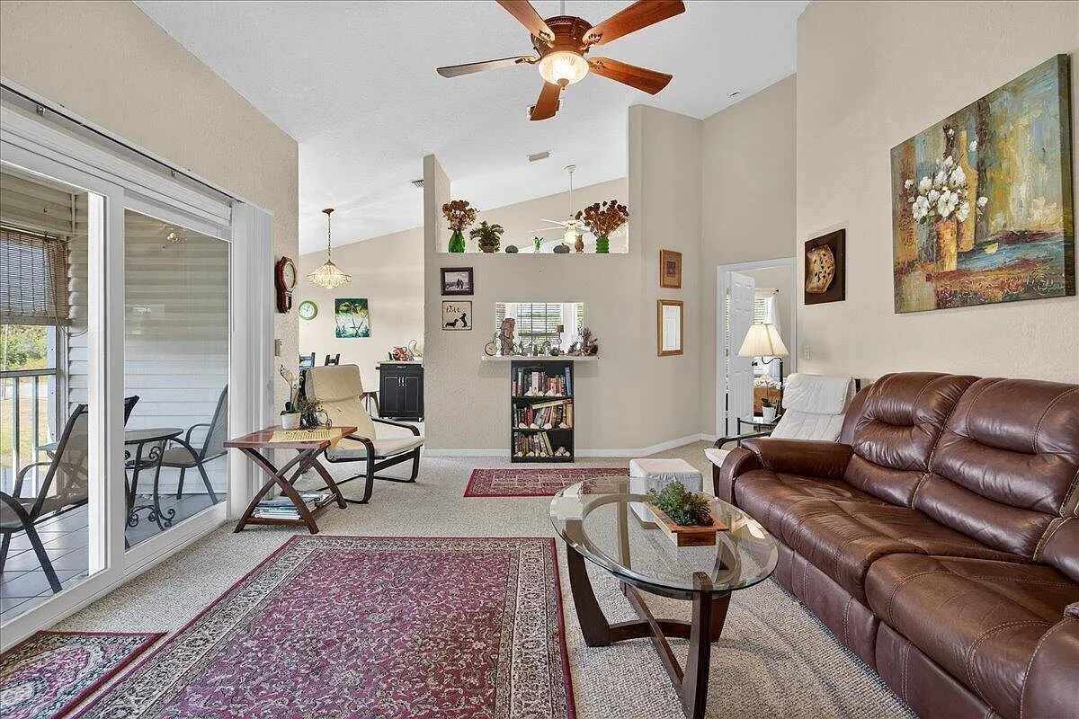 2 bed, 2.0 bath, 1430 sqft, $1,600 — Photo 4