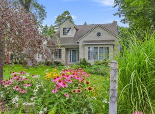 726 W Apple Tree Rd, Glendale, WI 53217