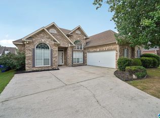 2249 Forest Lakes Ln, Sterrett, AL 35147