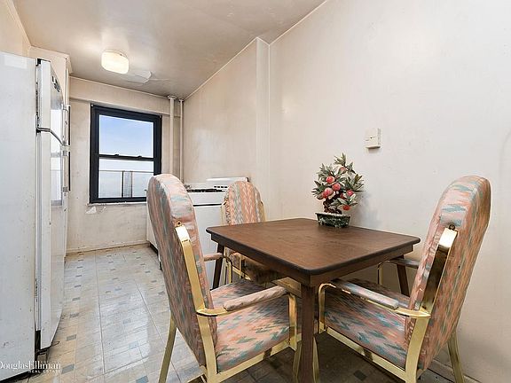 3rd image of 383 Grand St Unit K1601