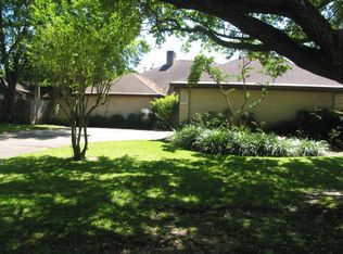 8349 Winningham Ln, Houston, TX 77055