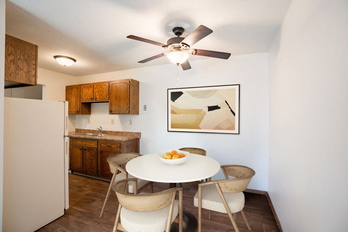 Eagan, MN Glen Pond Apartments | Dining