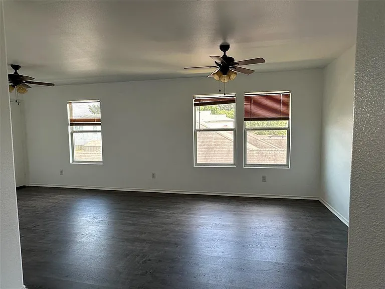 508 Birch Cluster Ct — Photo 6