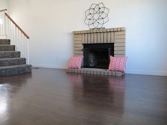 3rd image of 24092 Stonebridge Ct