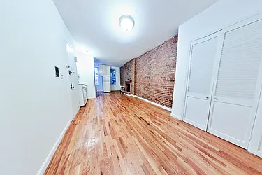 Rented by CitySites Real Estate Group