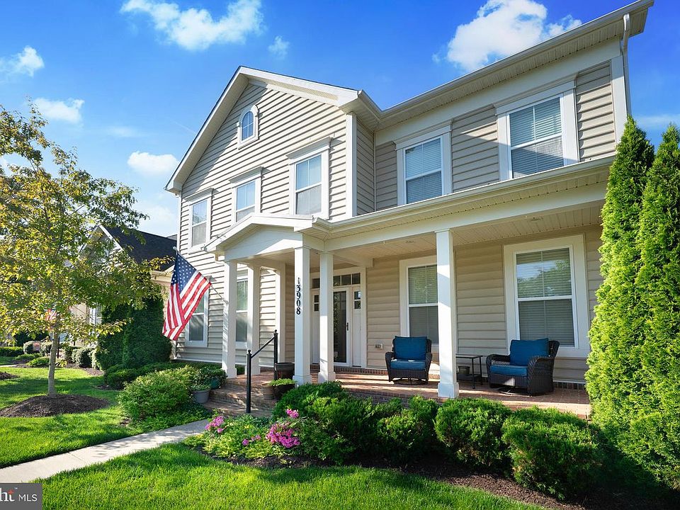 1st image of 13908 Victory Ln