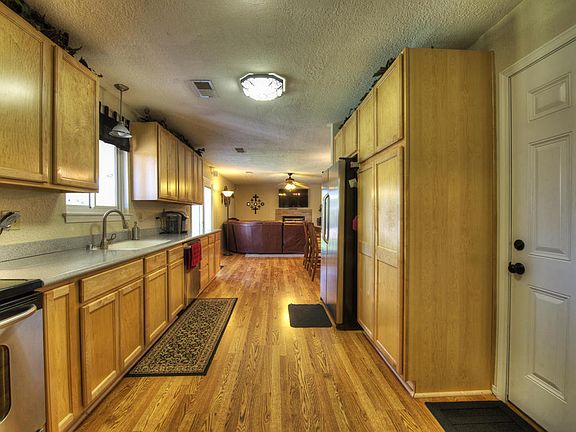 2nd image of 5609 Whiteman Dr NW