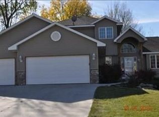 2100 Copper Creek Trl, Buffalo, MN 55313