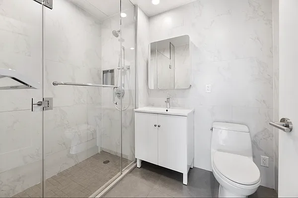 Rented by REAL New York | media 39