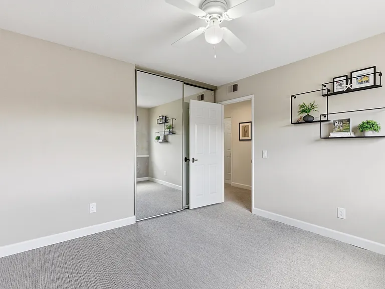 30072 Whitecap — Photo 20