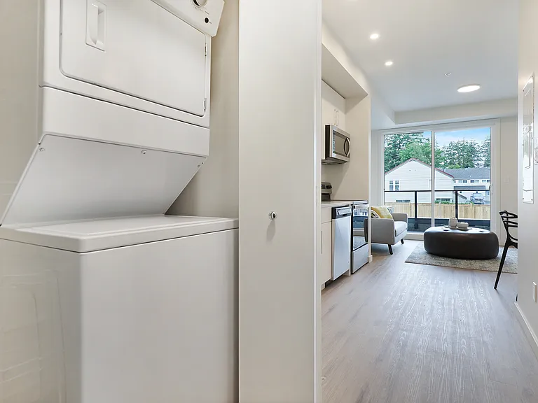 302 Birch St — Photo 17