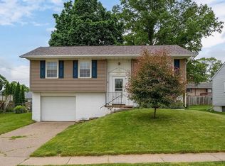 2667 N Elsie Ave, Davenport, IA 52804