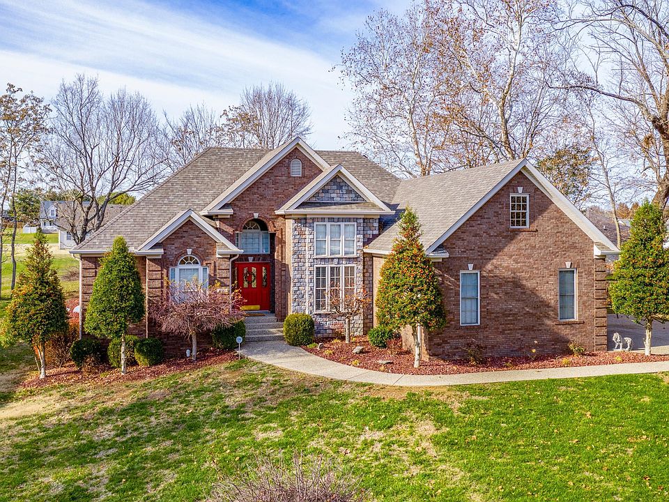 1st image of 203 Woodwind Ct
