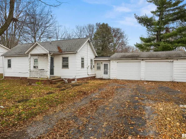 316 N Locust St, Tremont, IL 61568