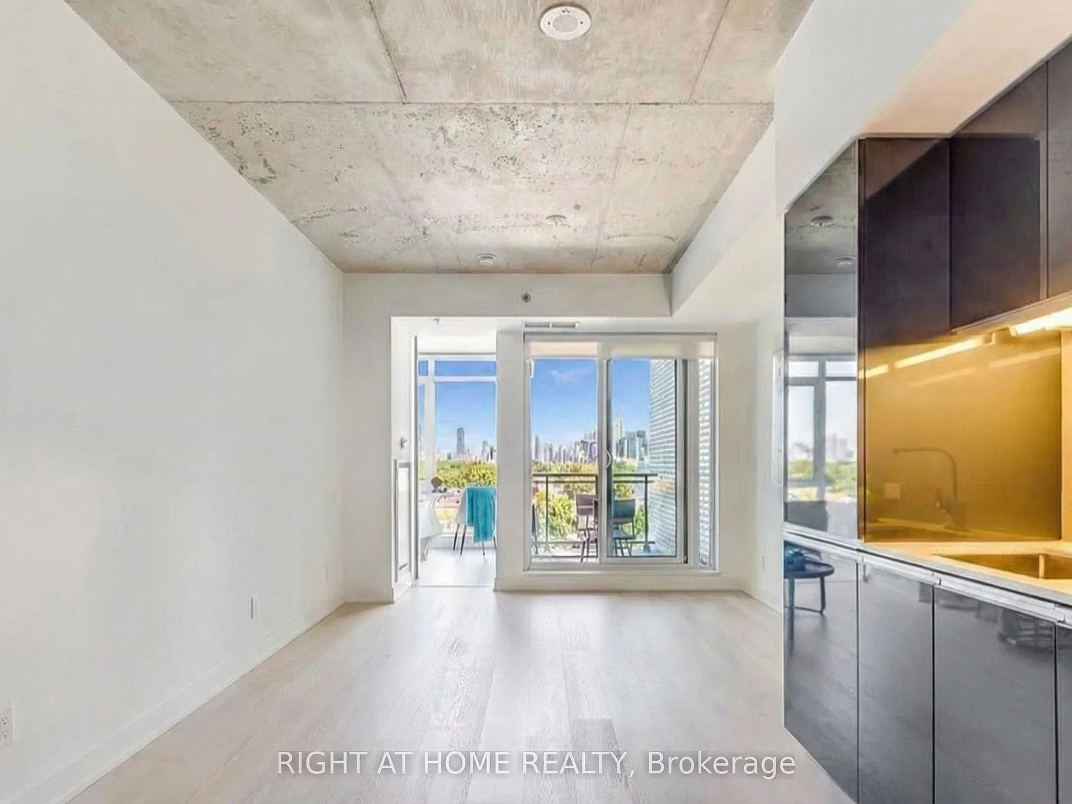 1 bed, $2,350 — Photo 4
