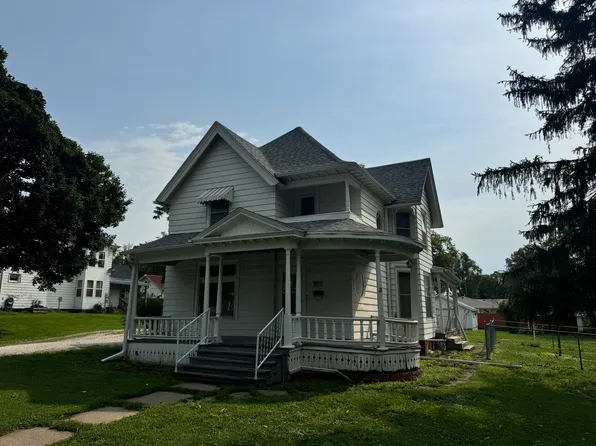 121 N 3rd Ave, Villisca, IA 50864