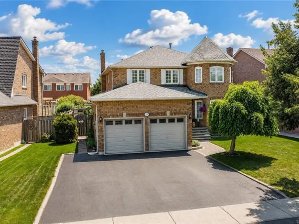 17 Eaton St, Halton Hills, ON L7G 5L4