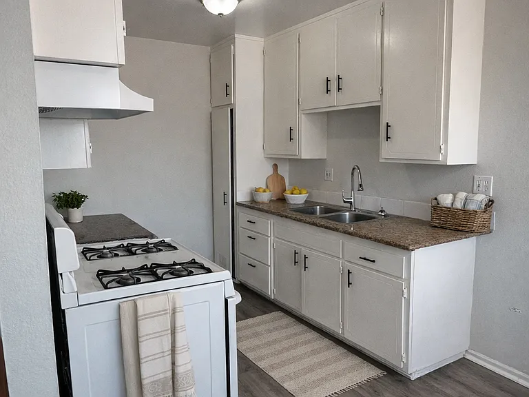 22877 Adrienne Ave #10 — Photo 11