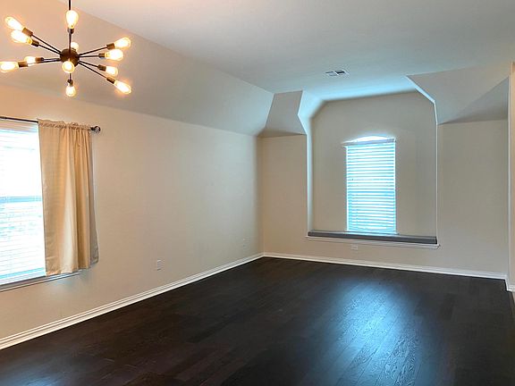 Open concept living & dining room (approx 13 1/2 x 12 1/2).